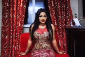 mercy-aigbe-stuns-in-london2